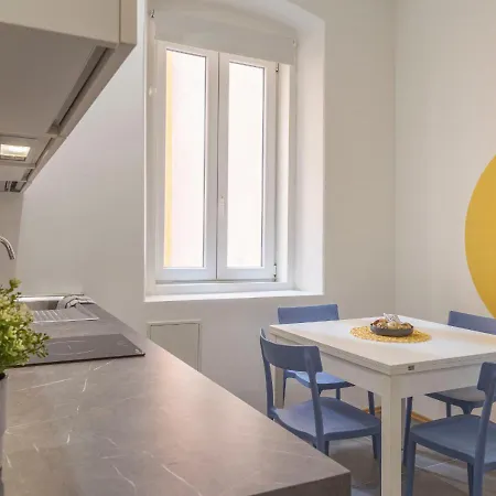 Elegante Vicino Stazione - Grey *