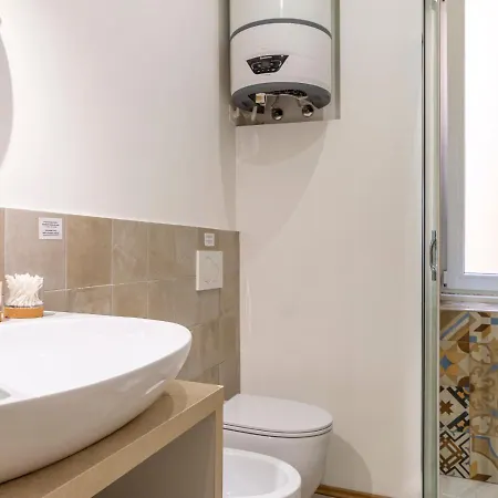 Elegante Vicino Stazione - Grey 아파트 트리에스테