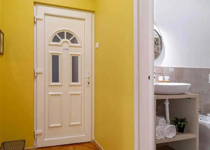 Elegante Vicino Stazione - Grey Apartmán Terst